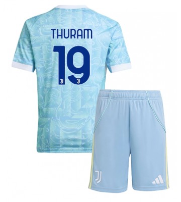 Lacne Dětský Futbalové dres Juventus Khephren Thuram #19 2025-26 Krátky Rukáv - Preč (+ trenírky)